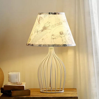 Lampe de Table Chic en Métal avec Abat-Jour Conique